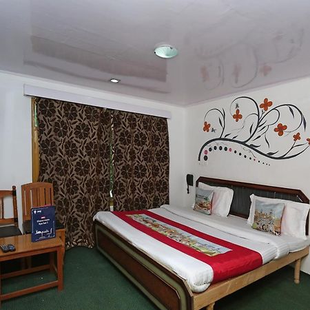 Oyo Flagship Hotel Palace Пахалгам Экстерьер фото