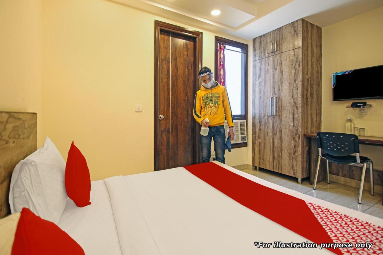 Oyo Flagship Hotel Palace Пахалгам Экстерьер фото